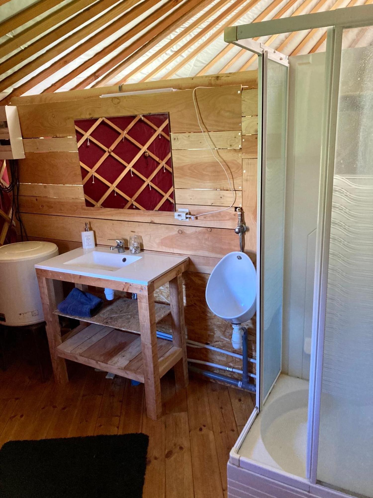 Yourte Confort Eco-responsable Saint-Pierre-Eynac
